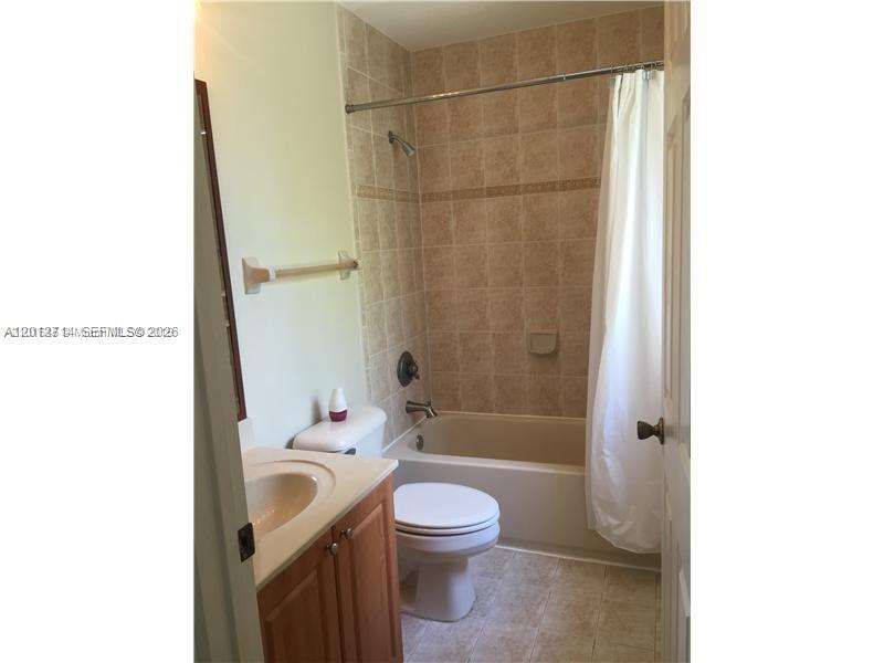 Photo - 1442 SE 24th Ct