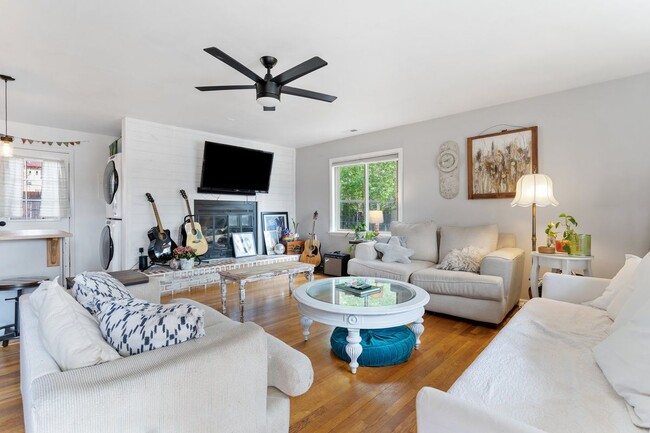 Photo - 2219 N Farragut Ave