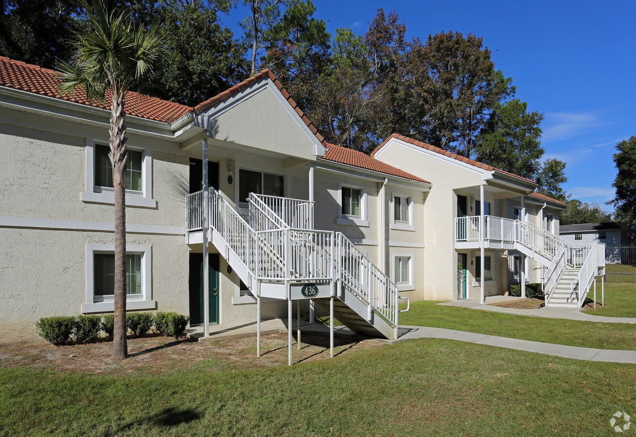Photo - Sutton Place Apartments