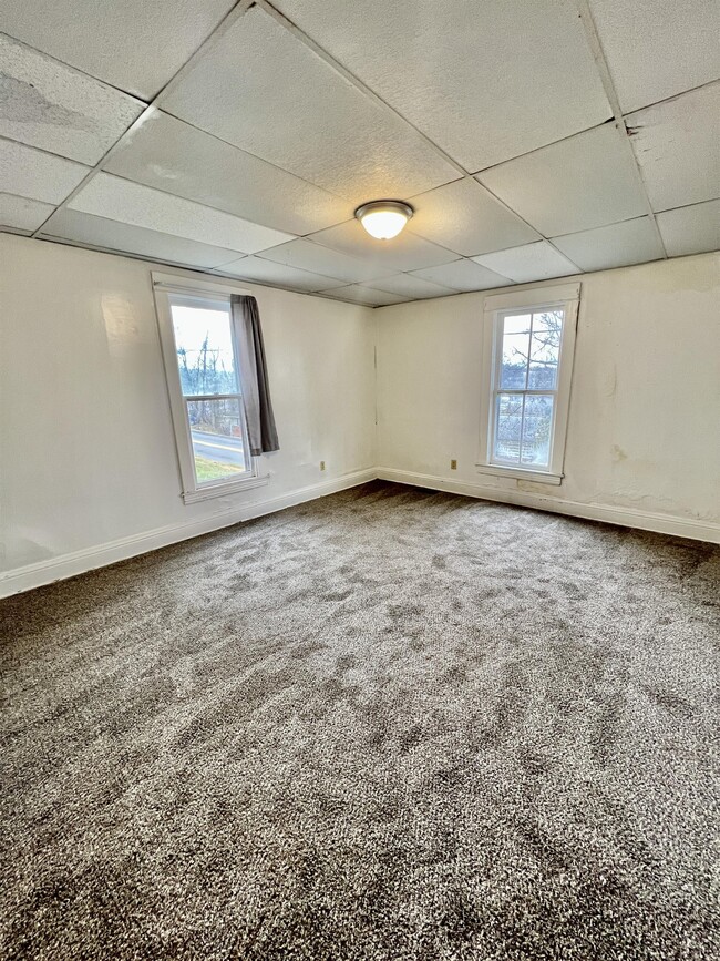 Photo - 975 Dorsey Ave