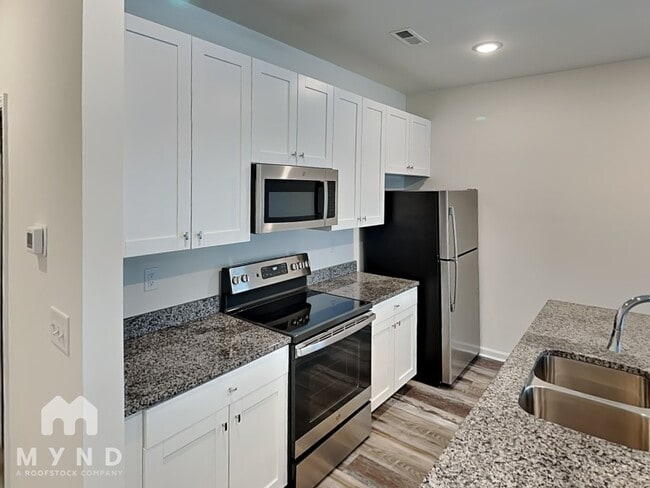 Photo - 122 Fosters Gln Pl