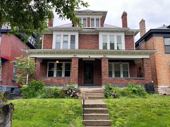 Photo - 1702-1704 Bryden Rd Unit 1702