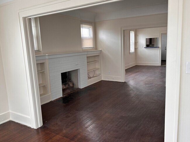 Photo - 2293 W Philadelphia St