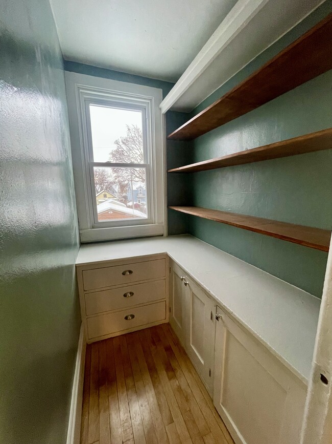 Photo - 439-441 E Dover St Unit 439 upper