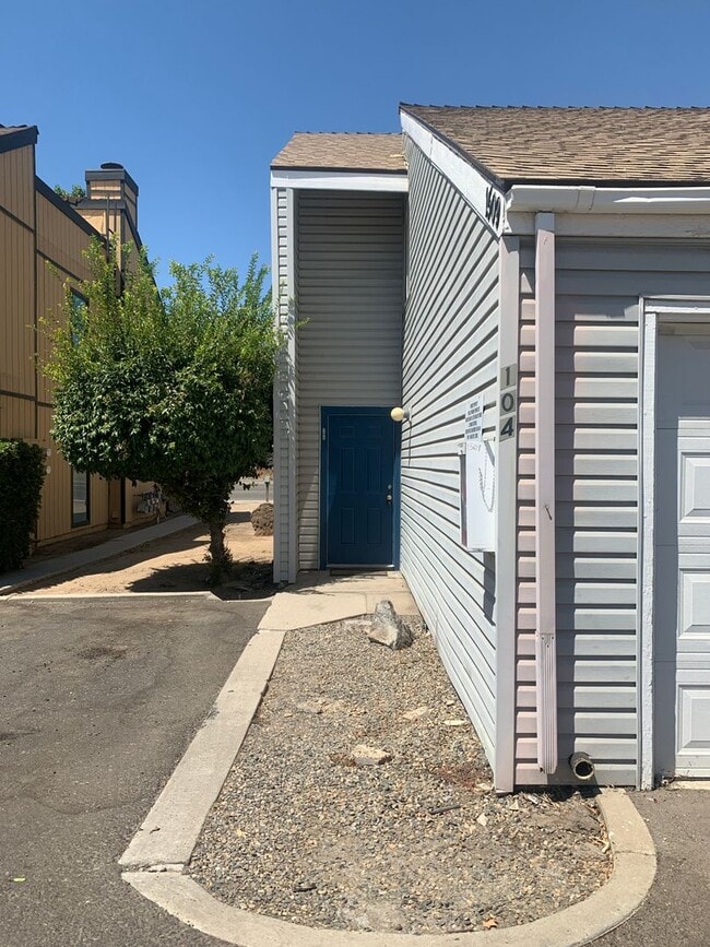 Photo - Lovey Townhome In Clovis!