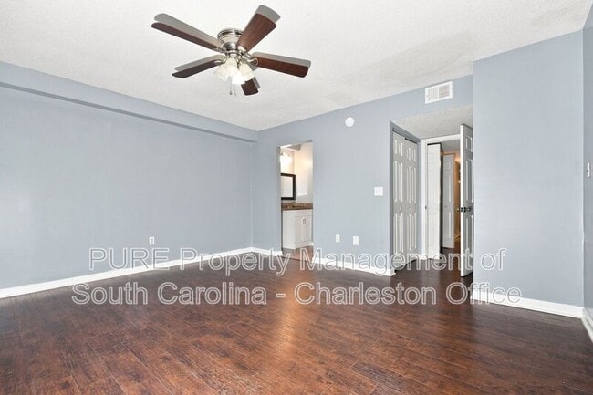 Photo - 1402 Camp Rd Unit #1B