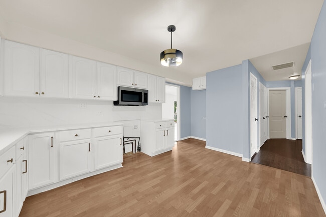 Photo - 4933 S Lockwood Ave