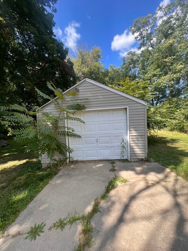 Photo - 3168 W Pkwy Ave