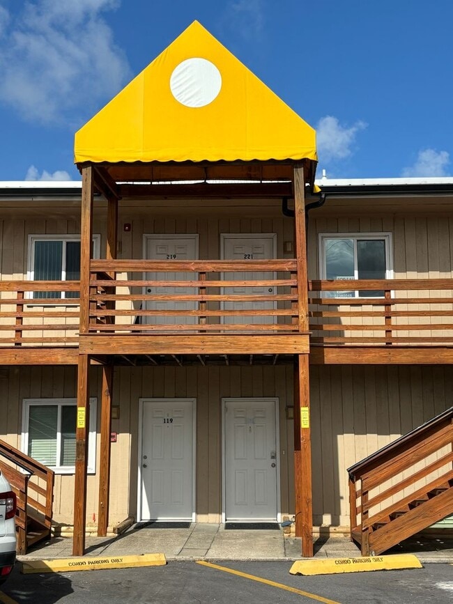 Building Photo - Waterfront Condo