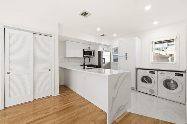 Photo - 312 Washington St