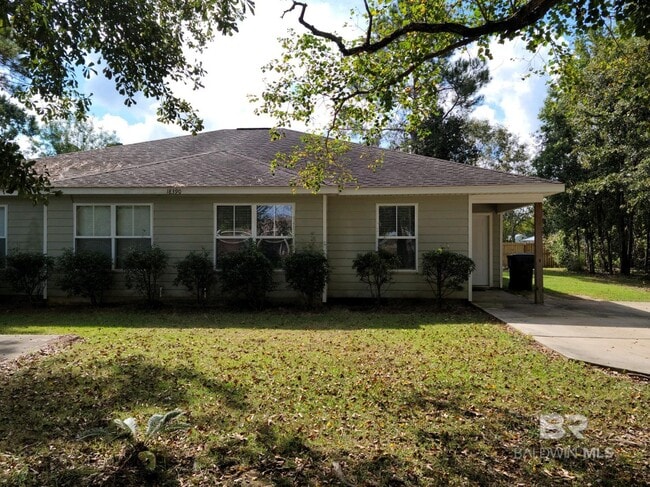 Building Photo - 18390 W Hammond St Rental