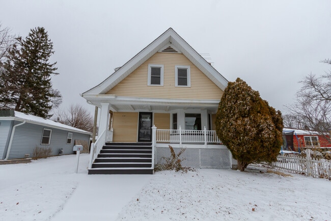 Building Photo - 129 W Stimmel St Unit 1