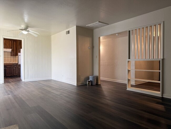 Photo - Available NOW! 4/2 With New Exterior Paint!!