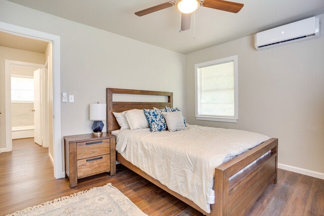 Photo - 104 W Reno Rd Unit 104 W Reno
