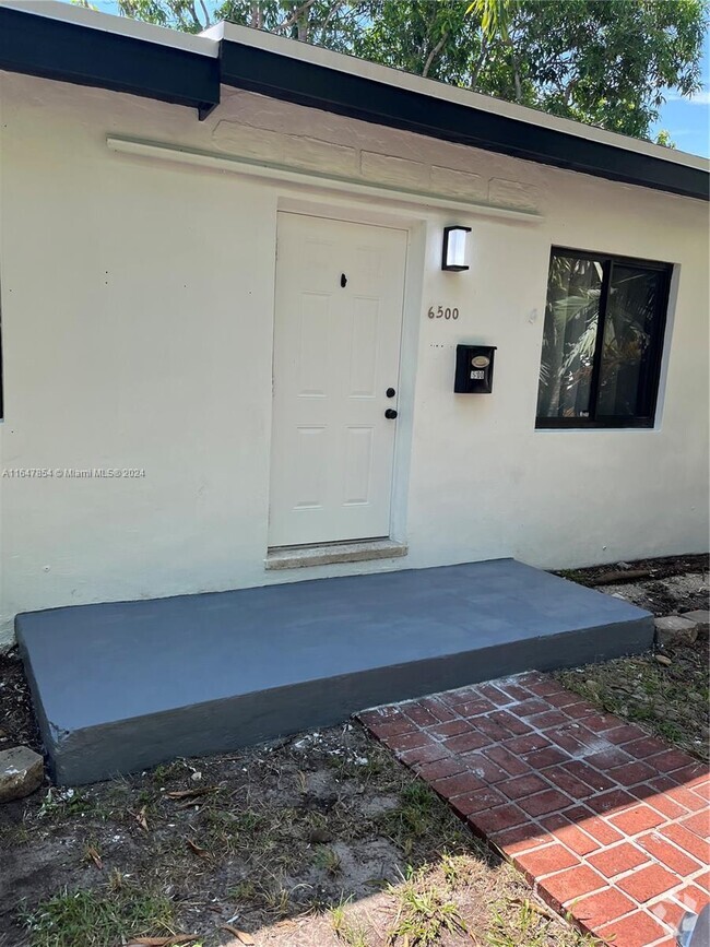 Building Photo - 6500 SW 58th Pl Rental