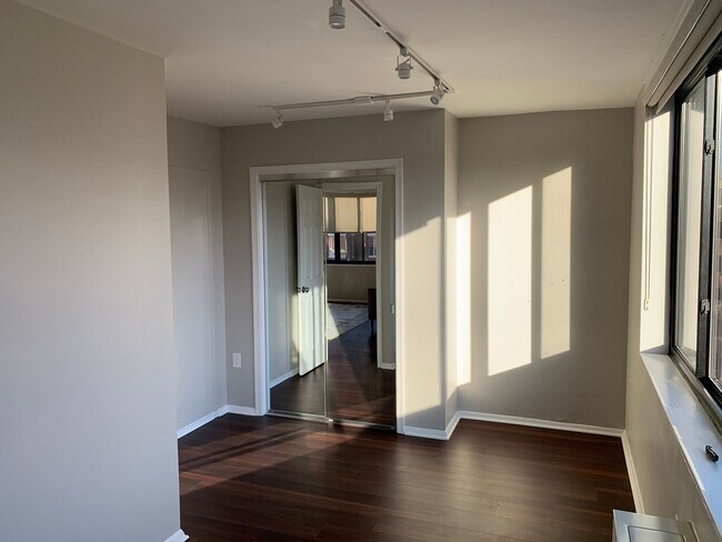 Photo - 2030 F St NW Unit 802