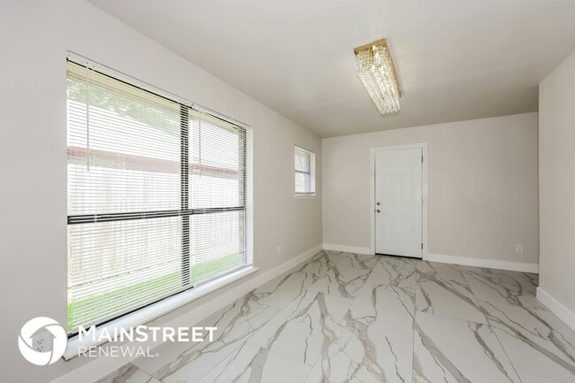 Photo - 1011 Dandelion Dr