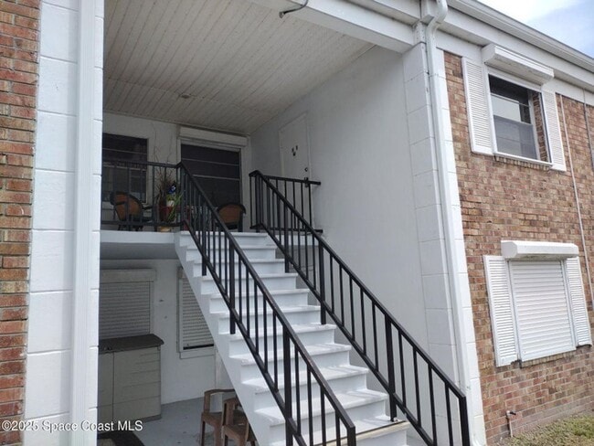 Photo - 190 E Olmstead Dr