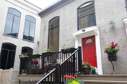 Photo - 800 James Ave