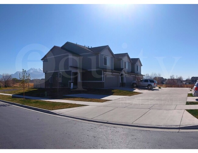 Photo - 232 Warbler Ct