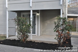 Photo - 7528 Windsor Oaks