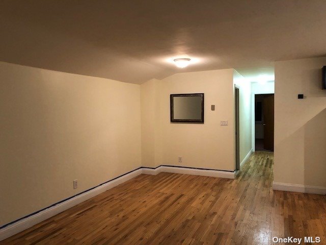 Photo - 206-34 45th Rd