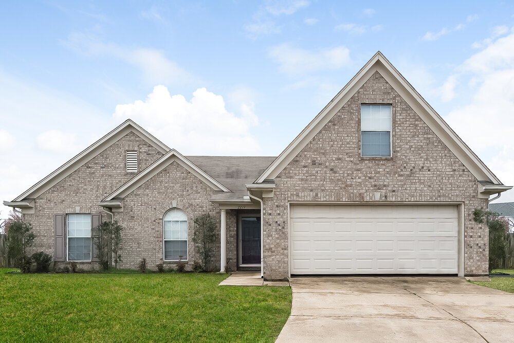 Photo - 2219 Baird Dr