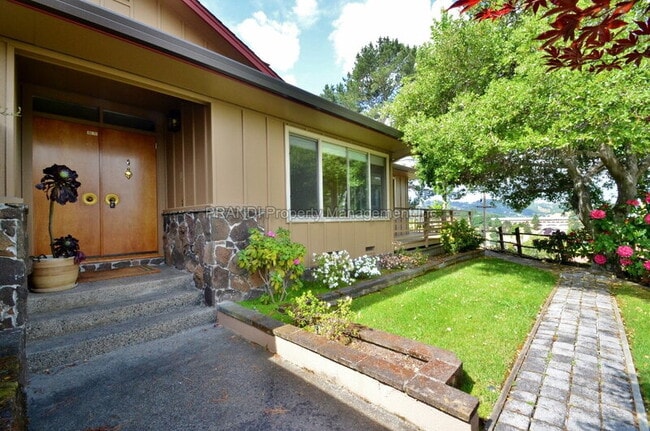 Photo - 20 Portola Ave