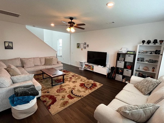 Photo - 25829 Hedgerow Dr