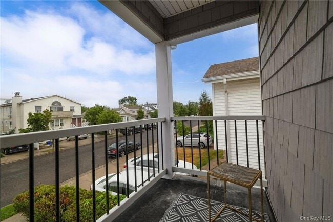Photo - 542 E Pine St Unidad Upper