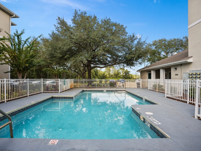 Oak Glen Apartments