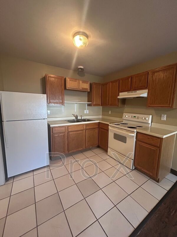 Photo - 1706 S Powell St Unit #104