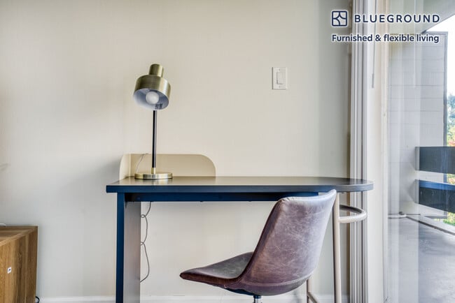 Photo - 565 Arastradero Rd Unidad SI FL3-ID706