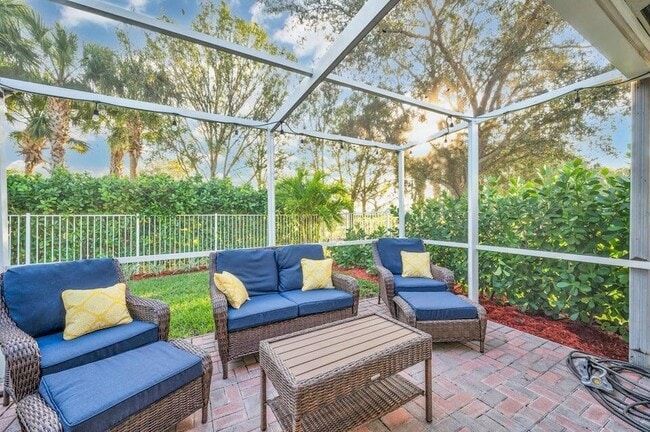 Photo - 4856 SE Duval Dr