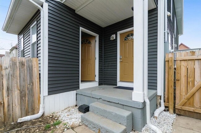 Photo - Modernized 2nd Floor Apartment in Franklin...