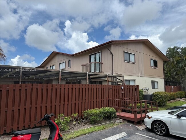 Building Photo - 4300 Landar Dr