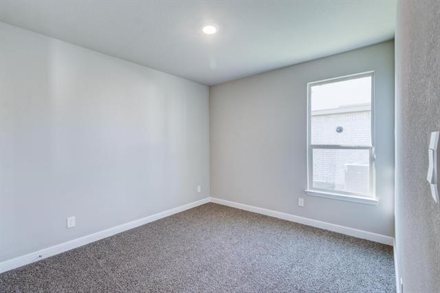 Photo - 15524 Balham Pass