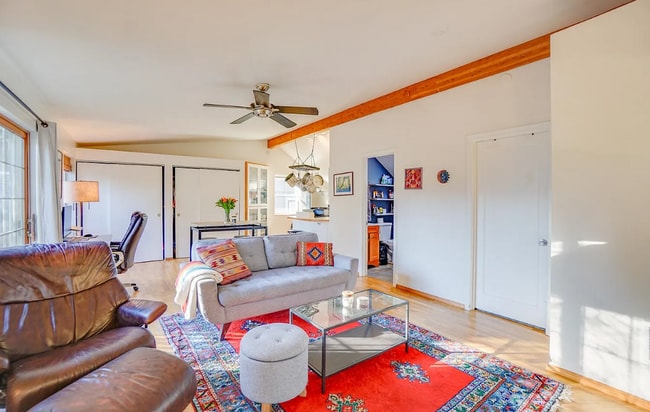 Photo - 3440 SW Falcon St Unidad B