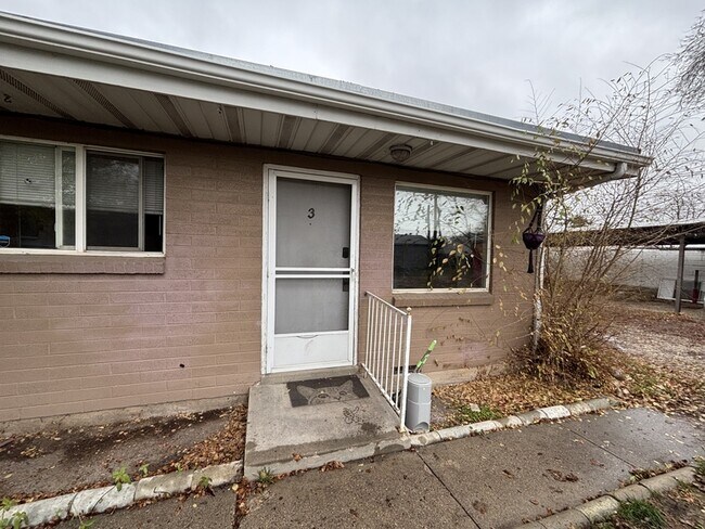 Photo - 472 E Granite Ave Unit 3