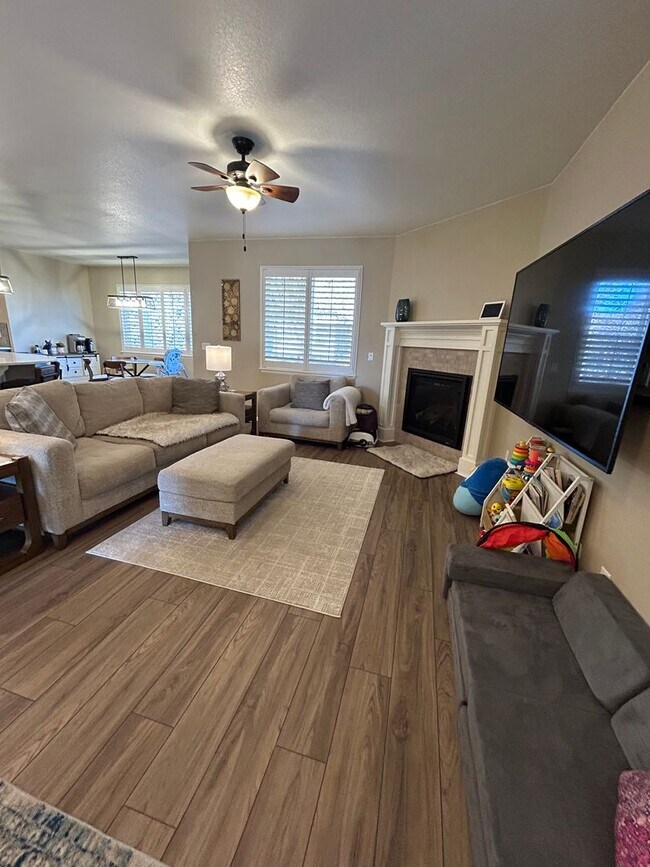 Photo - 30 Stewart Way