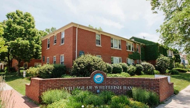 Bay Manor - Bay Manor Apartments