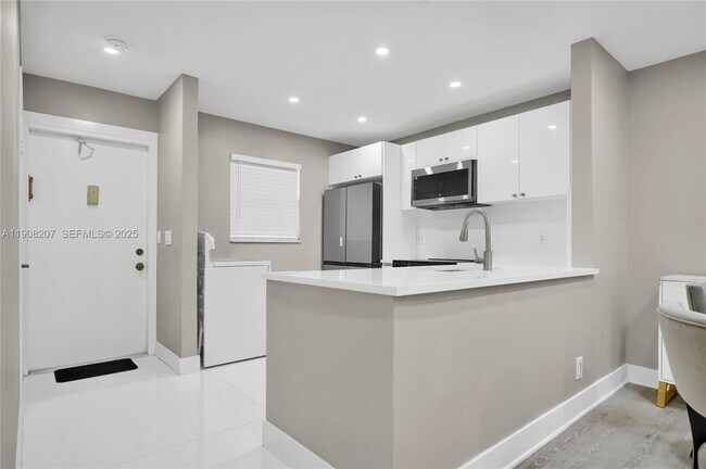 Photo - 100 Ashbury Rd Unit 103