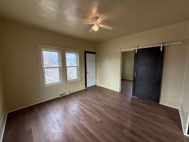 Photo - Two bedroom, one bathroom, pet friendly home located in Scottsbluff, NE.