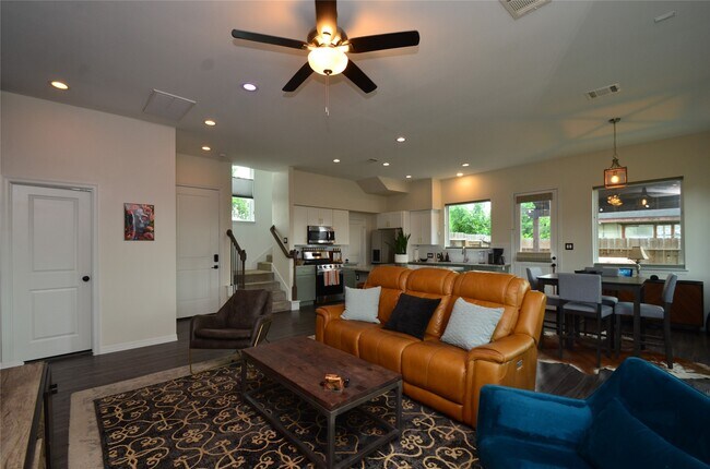 Photo - 6708 Arapahoe St