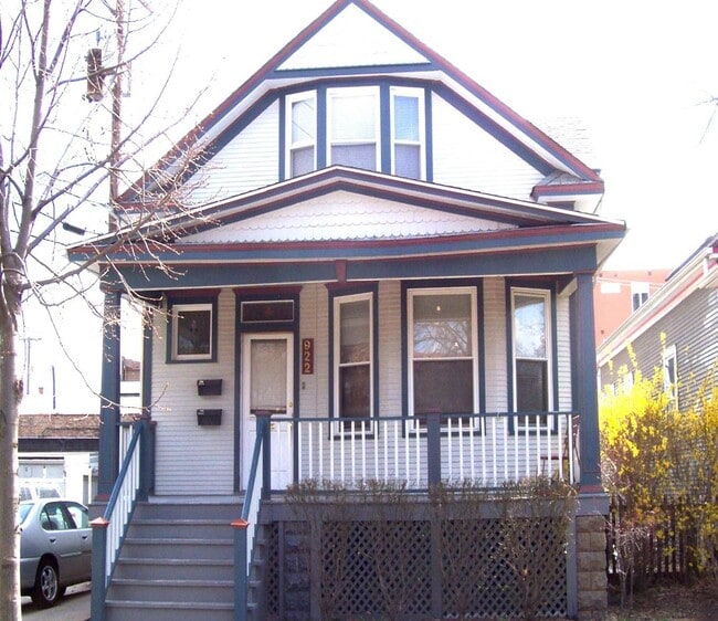 Building Photo - 922 S Grove Ave Unit 2 Rental