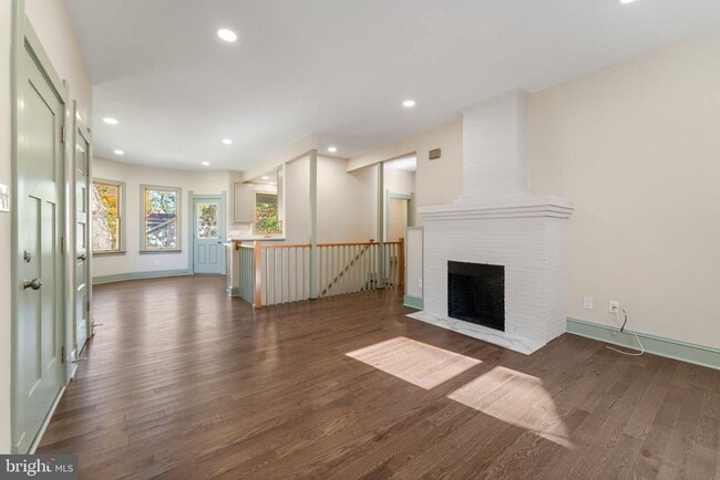 Photo - 6107 44th Ave