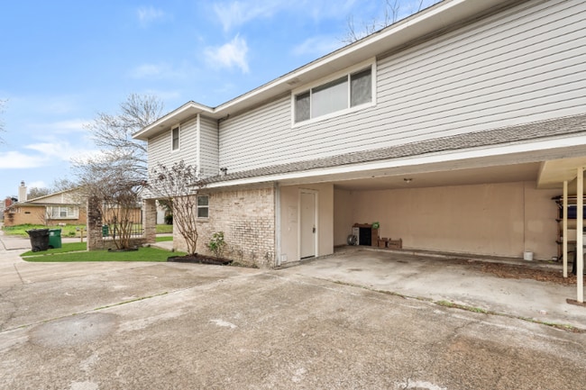 Photo - 10814 Sugar Hill Dr