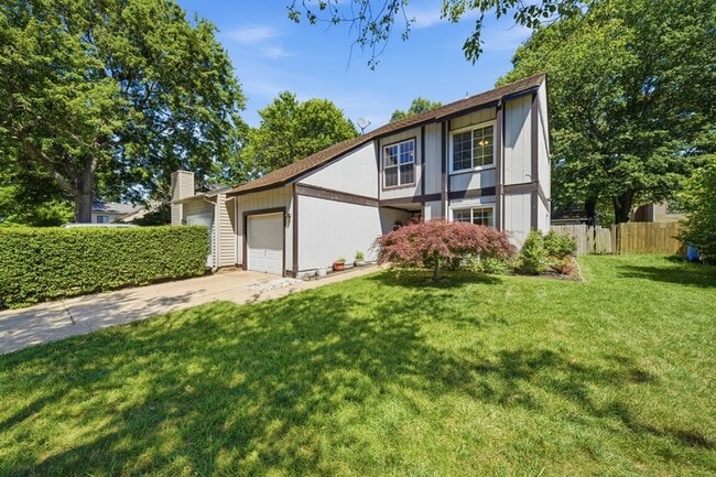 Photo - 1810 Delaney St