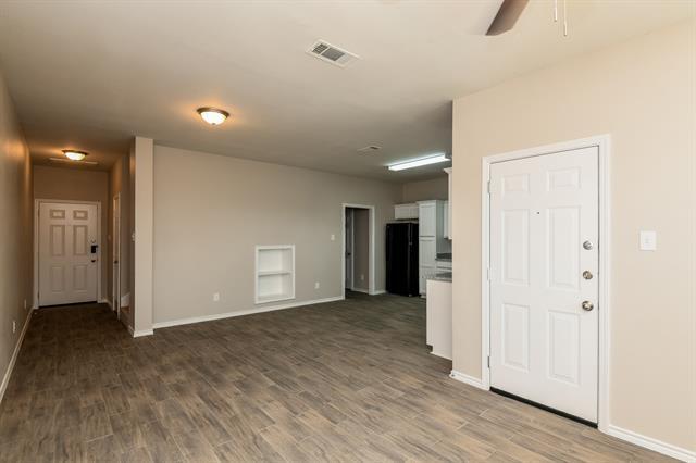 Photo - 208 Ridgeway Blvd