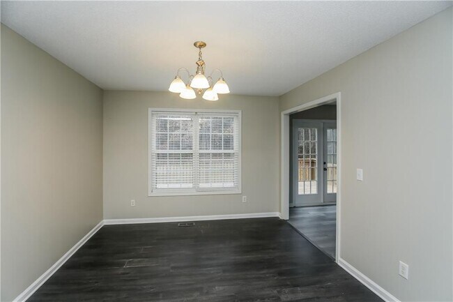 Photo - 320 Clear Brook Trail